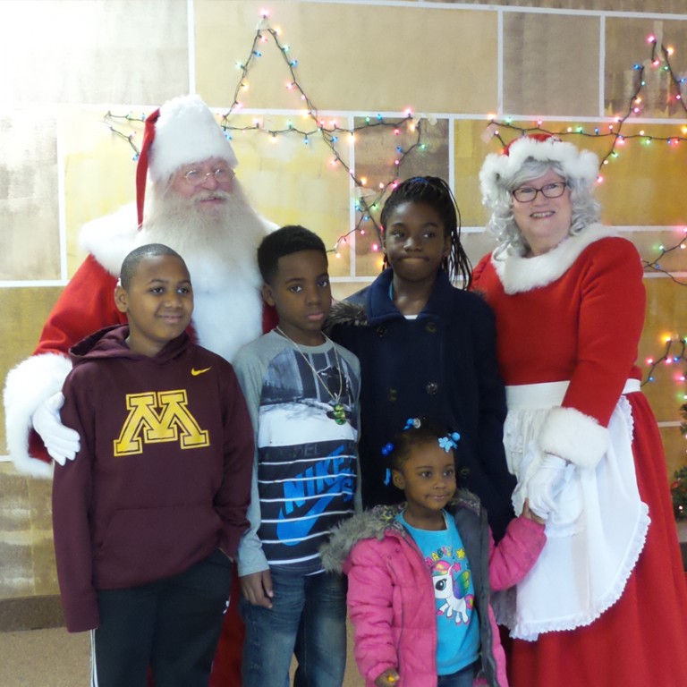 Adopt a Family this Christmas! – Detroit Rescue Mission Ministries